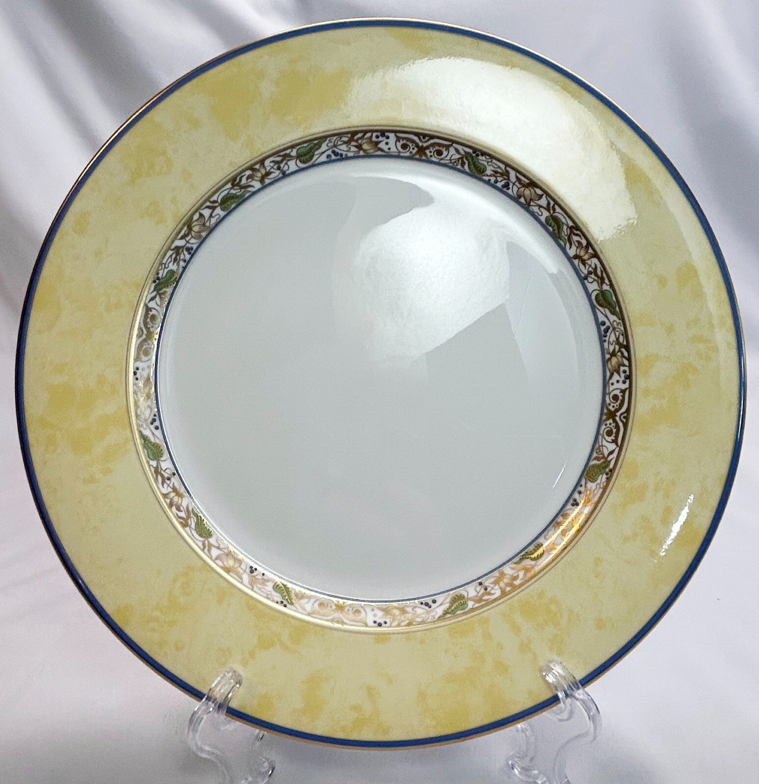 Villeroy & Boch Villa Cannes 5 piece Place Setting Bone China Made in Germany