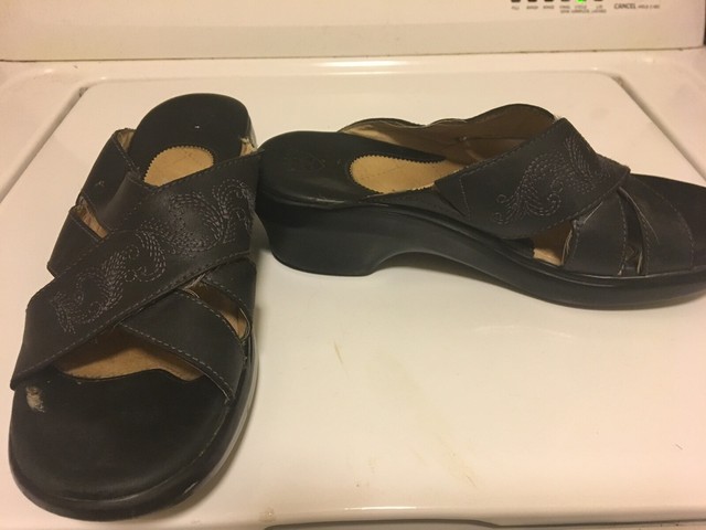 ariat slide sandals