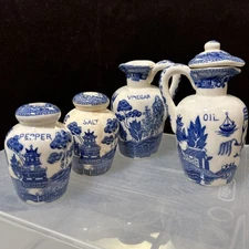 ceramic Blue Willow Cruet Antique    vinegar oil salt and pepper