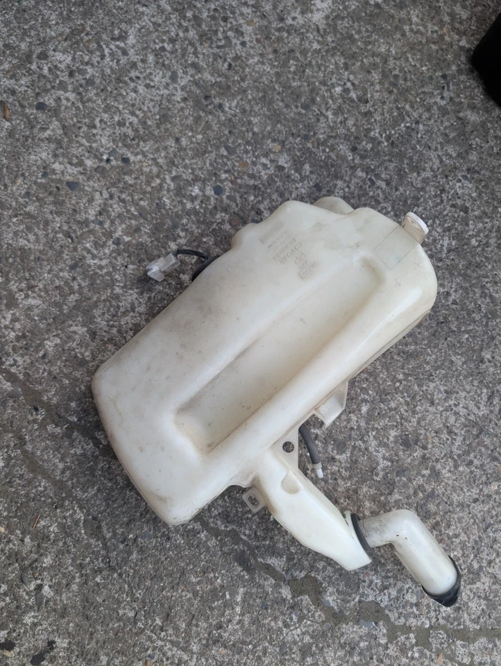 Lexus SC300 SC400 1993 OEM parabrisas lavadora depósito tanque con cuello de llenado Foto 4 de 4