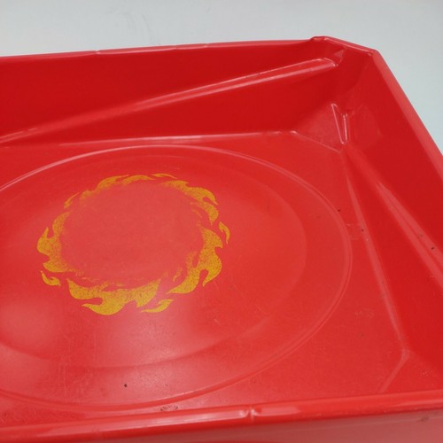 Lote de accesorios Beyblade con 3 arenas cables de rasgadura y más plástico de fusión de metal usado - Imagen 11 de 12