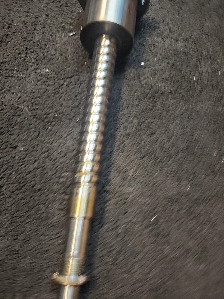 NSK W3205-413Z-C5Z 滚珠螺丝,Z 轴,从 ENSHU S300 拉出 — 第 2/4 张图片