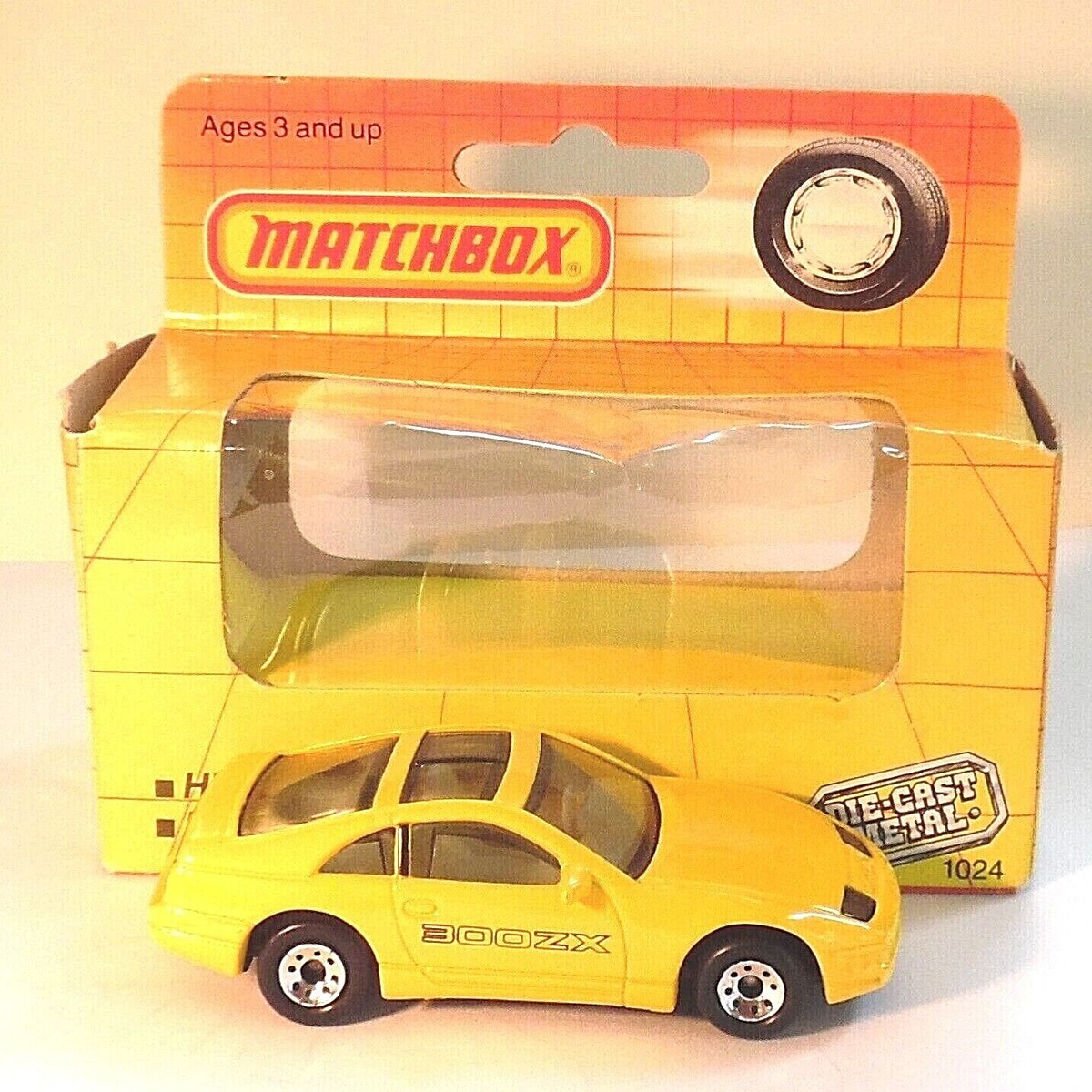 マッチボックス 1991 Matchbox 1990 Nissan 300ZX Diecast Car Yellow 1:59 Scale MInt