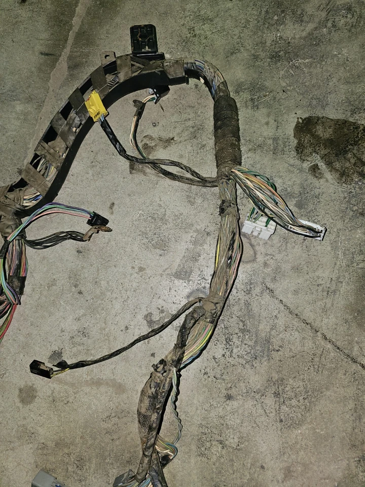 2008 Dodge Ram 2500 3500 6.7L Cummins Dash Wiring Harness 56055800AD Used OEM - Image 3 of 4