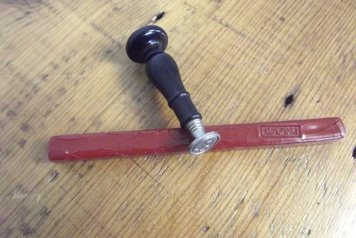 Vintage Wax Seal M & Sealing Wax Stick Code 55-17 Kings Crown