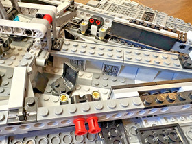 LEGO Star Wars: Imperial Star Destroyer (75055) - 99% Complete