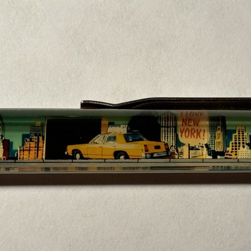 New York City The Big Apple Floaty Pen Yellow Taxi Cab Moves Souvenir Promo Vtg