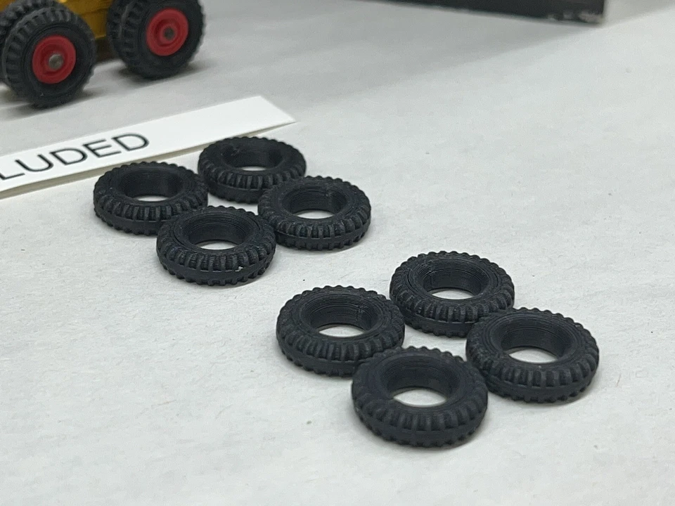 Matchbox King Size/ SuperKings K-10 Scammell 18 tires (TRUCK NOT INCLUDED) - Image 4 of 4