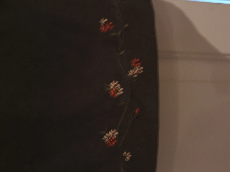 NUEVO CON ETIQUETAS FALDA INFORMAL ESQUINA ANEX PETITE FLORAL DOBLADILLO CON CUENTAS TOTALMENTE FORRADA TALLA P8 Foto 2 de 3