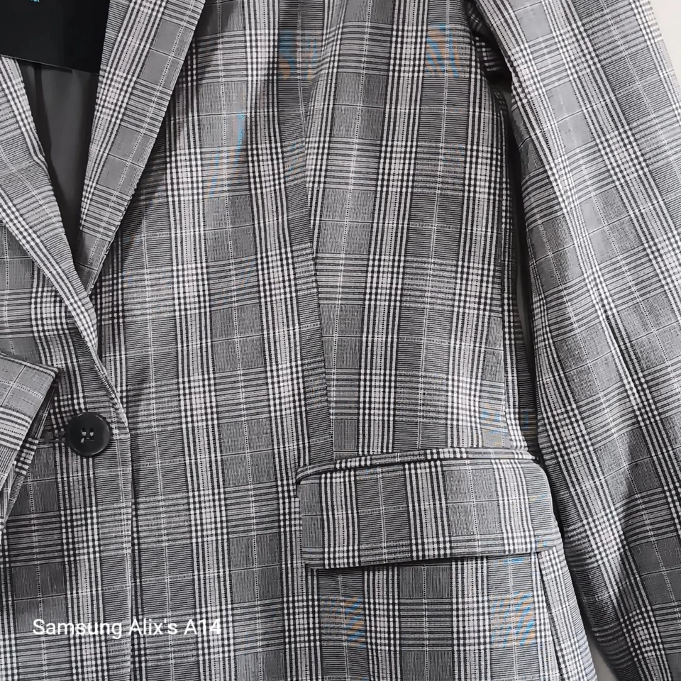 Cynthia Rowley Womens Houndstooth Gray Pink Plaid Blazer Size Mediun Workwear - Image 4 of 4