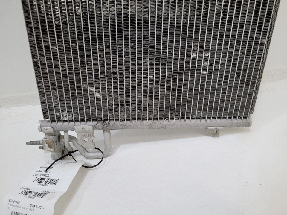 Condensador de CA Lincoln MKC 2015 2016 2017 2018 2019 Foto 4 de 4