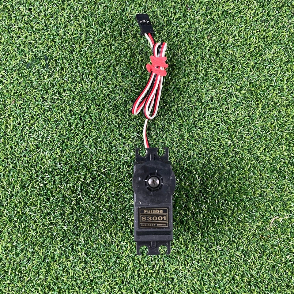 Servo Futaba S3001 Helicopter Aircraft Heli Gear Motor Electric Motor - Image 2 of 2