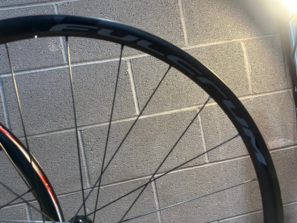 Juego de ruedas Fulcrum Racing 600 DB 700c XDR 12x142 12x100 disco nuevo Foto 2 de 4