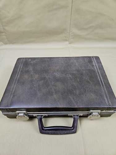 Savoy 30 cassette carrying case full of country western/rock tapes 30 - Picture 2 of 23