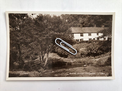 Forge Valley Cottages H.O.T Scarborough RPPC nicht verschickt ungeteilte Rückseite