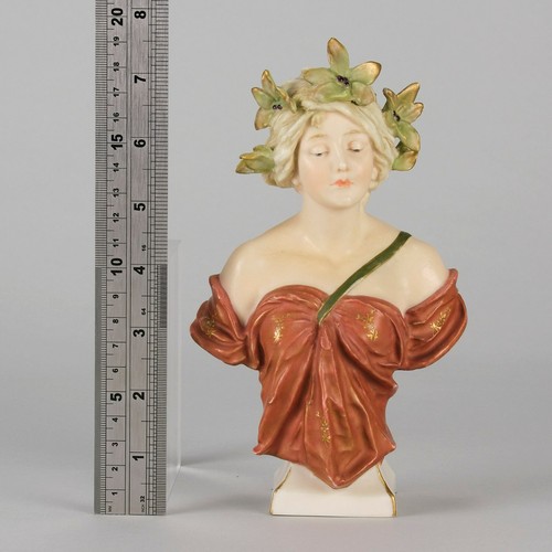 Late 19th Century Ceramic Bust entitled "Meditation" by Ernst Wahliss - Picture 10 of 11