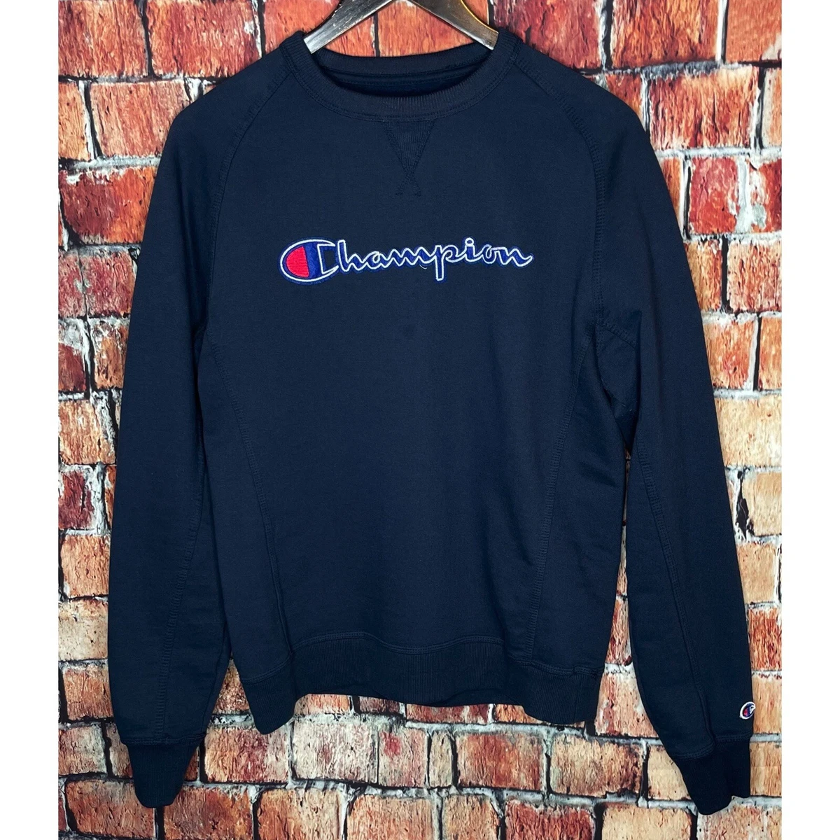 Champion Embroidered Spellout Logo Women’s Navy Blue Crewneck Sweatshirt  Large