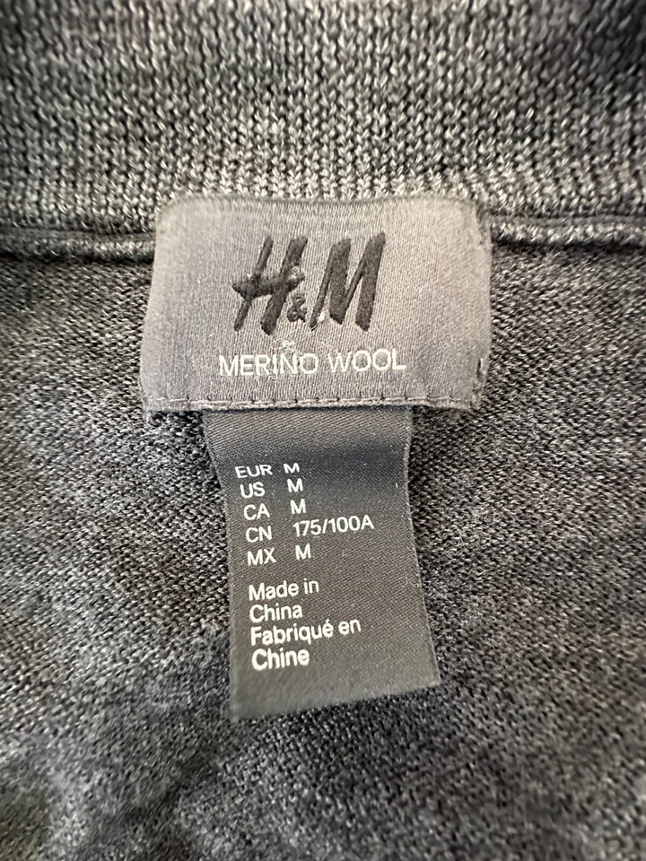 H & M Merino wool front button sweater cardigan  men size M - Image 4 of 4