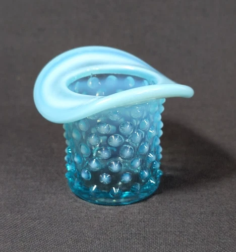 Vintage FENTON Blue Opalescent Hobnail Top Hat ~ Toothpick Holder / Vase 2.5"