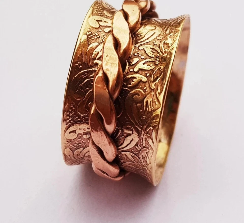 Твердое минималистское целебное кольцо из чистой меди ручной работы унисекс вогнутое кольцо-спиннер - Изображение 3 из 3