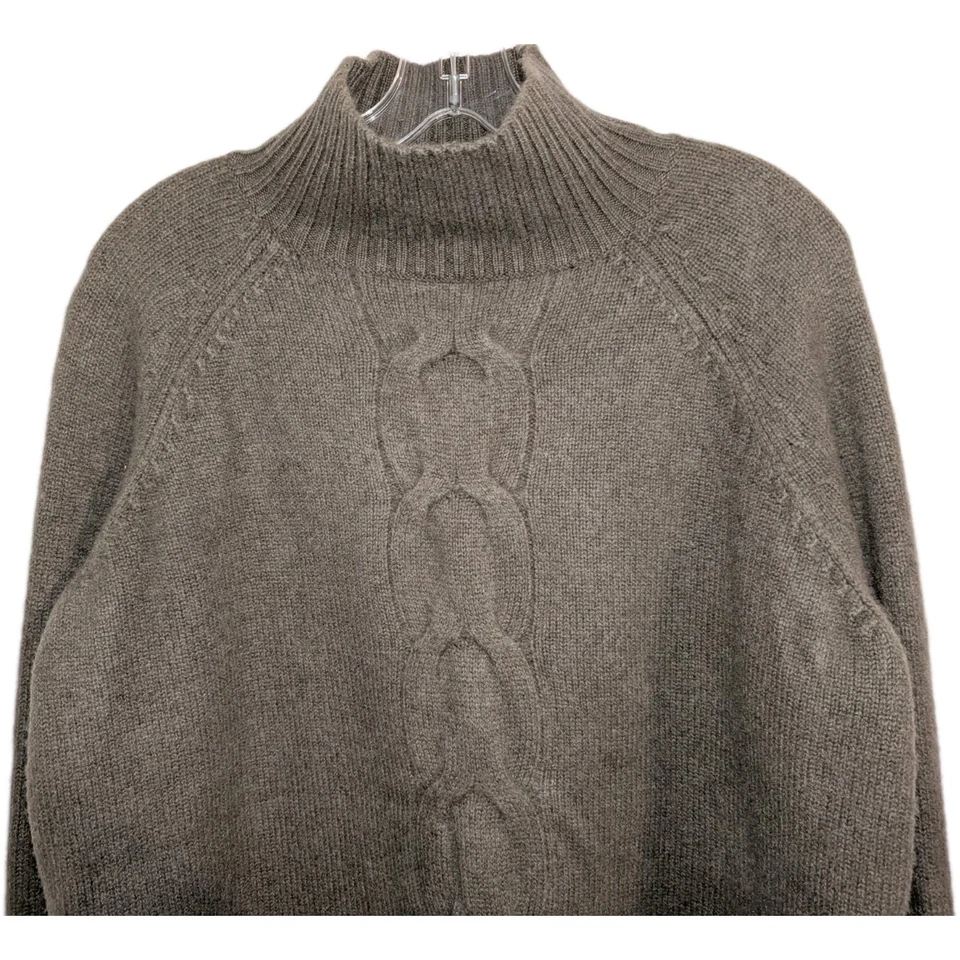 Suéter Pullover Grueso 100% Cachemira Garnet Hill Detalle Tejido con Cable L Verde Oliva Foto 2 de 4