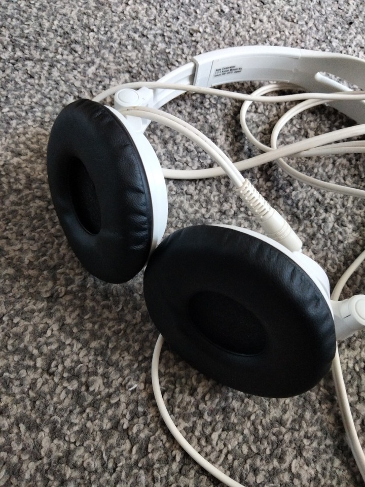 Sony MDRV150 Headband Headphones White 4905524806748 eBay