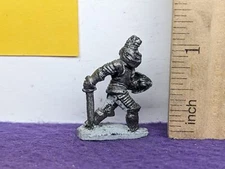 Ral Partha FTF05 Fighter in Full Helm with Crest  Metal Miniature Fantasy