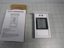 Digital Greenhouse Thermometer Min / Max Display °C / °F Wall Mounted NEW