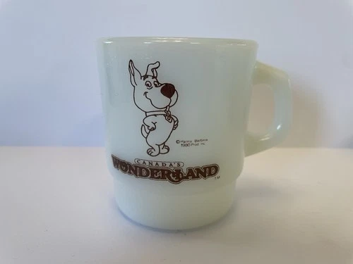 Rare Vintage Fire King Hanna Barbera Scrappy Doo Wonderland Canada Mug Mint