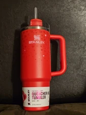 * New * Stanley x Target Valentine 2025 30oz Quencher Tumbler ~ Red Hearts ❤️