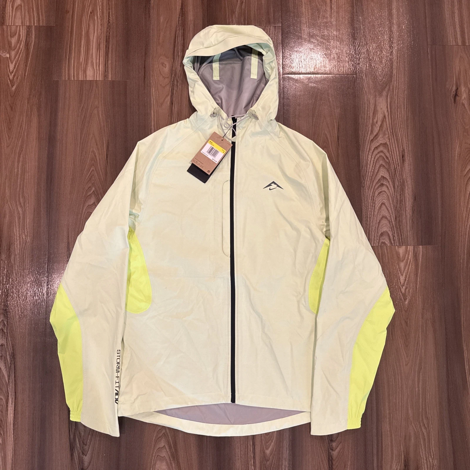 Nike Cosmic Peaks Storm-FIT ADV Running Jacket Volt/Black Mens Size Small FZ1084