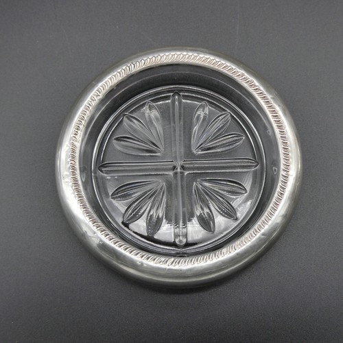 3 Vintage FB Rogers Sterling Coasters Silver Rim Clear Glass Tulip Cross 3.75" - Picture 6 of 19