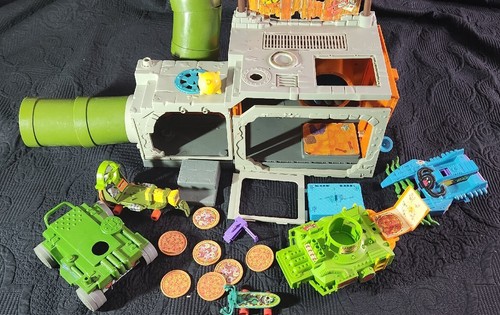 1989 Teenage Mutant Ninja Turtles SEWER LAIR Playset/Vehicles TMNT 95% complete - Afbeelding 1 van 24