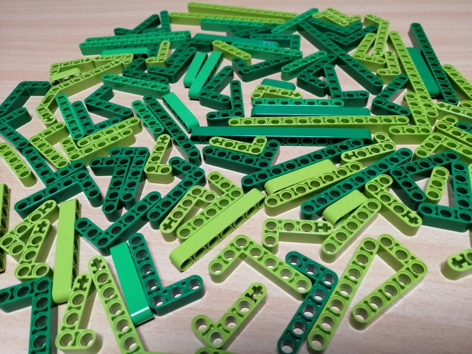 LEGO TECHNIC Konvolut Liftarme grün / Lochstangen Technik Sammlung - Bild 2 von 4