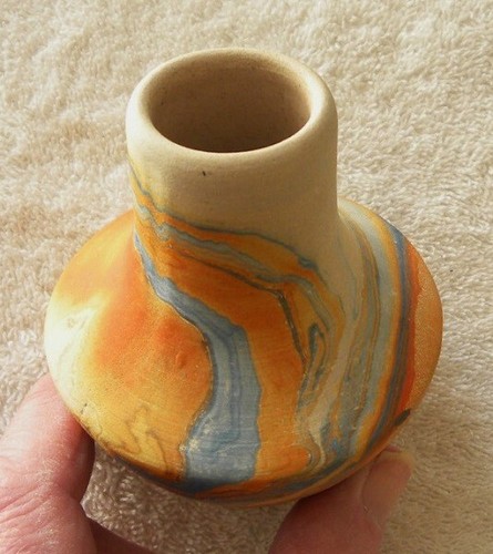 Colorful Nemadji Art Pottery Swirled Blue-Orange Vase, Original Paper - Picture 5 of 7