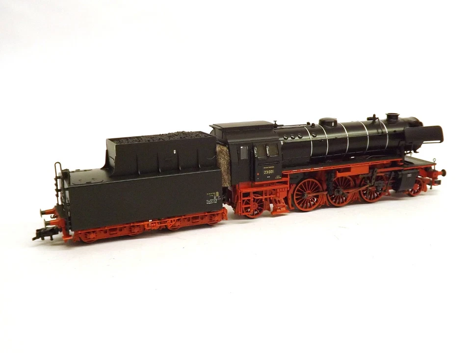 Trix 22230 DB Epoch III BR 23 2-6-2 Loco 23001 Black & Red DCC Sound (HO) Boxed - Image 2 of 4