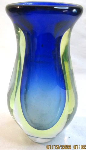 VINTAGE~MURANO SOMMERSO~ OBALL~VASELINE GLASS~TEAR DROP DESIGN VASE~GLOWS