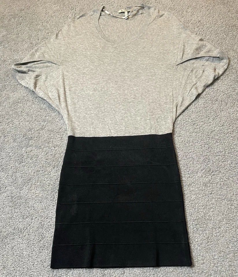 Mini Vestido Y2K BCBGeneration Cintura Caída Para Mujer XS Gris Tejido Negro Pintuck Fiesta Foto 4 de 4