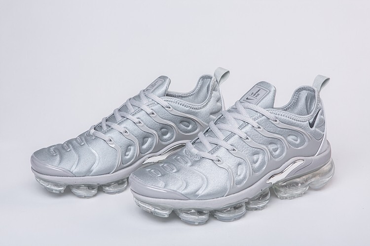 Nike Air Vapormax Plus VM Platinum Men's shoes size 7-13 | eBay Nike Air Vapormax Plus VM Platinum Men's shoes size 7-13 | eBay