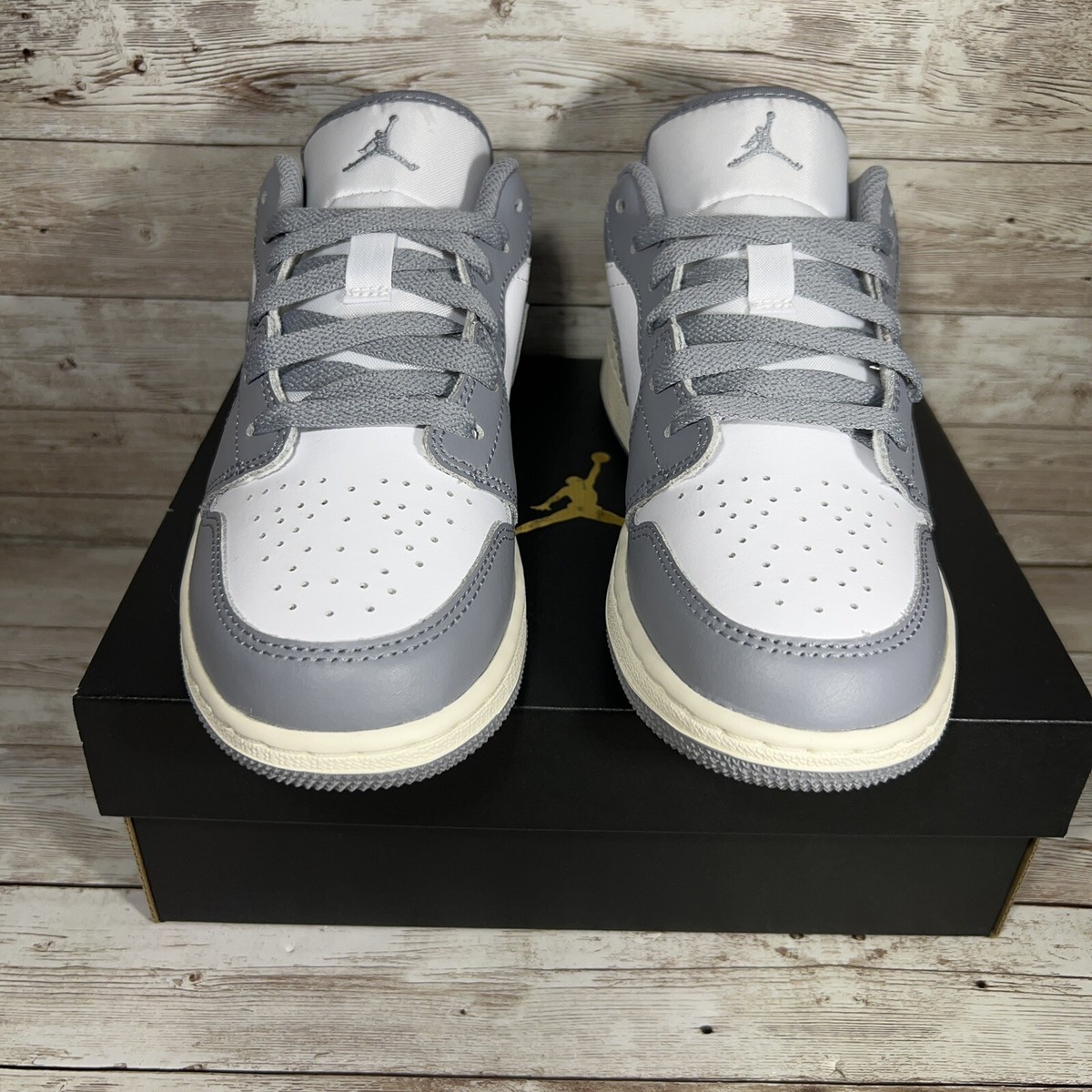 靴 Nike WMNS Air Jordan 1 Low Wolf Grey24.5 Jordan 1 Low White Wolf Grey Women's – Lilac Blonde