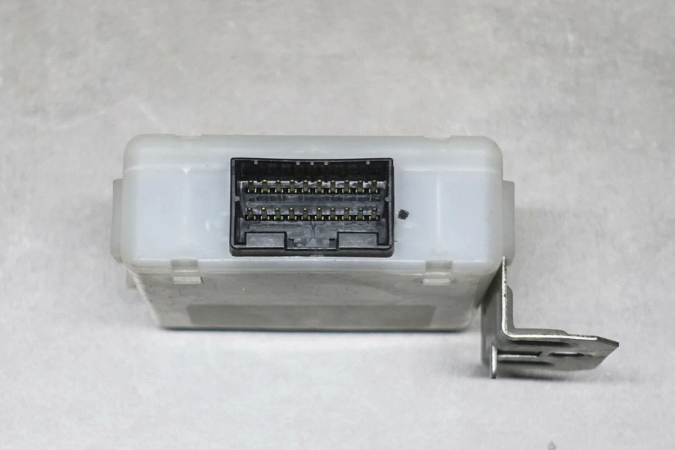 Nissan NX 1600 2000 1991-1993 conjunto de temporizador (módulo de control de carrocería / BCM) 28550-69Y10 Foto 4 de 4