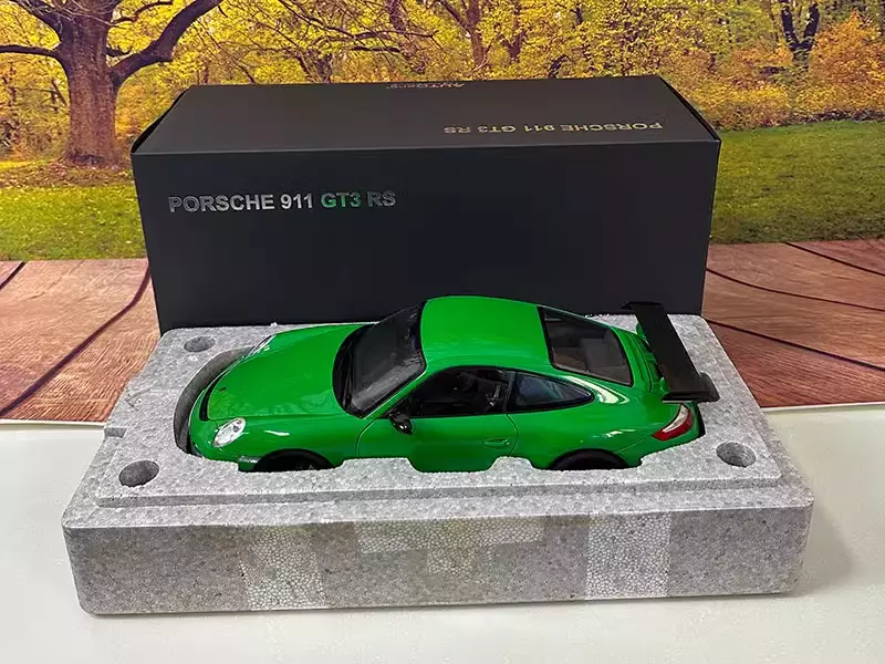 AUTOart 1/12 Porsche 911 997 GT3 RS Super Car Diecast Model AUTOart 1/12 Porsche 911 997 GT3 RS Super Car Diecast Model