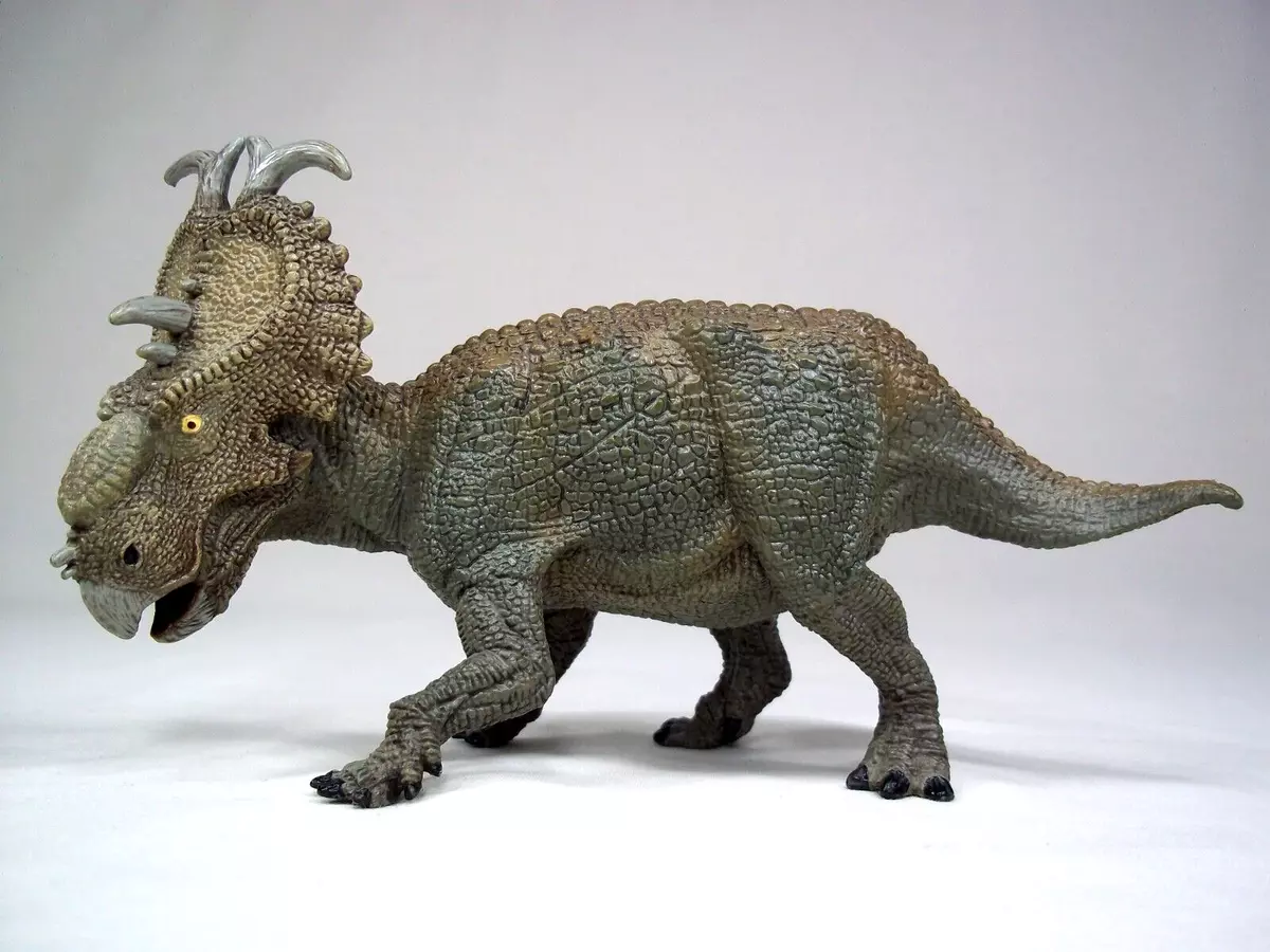 Rare Retired 2009 Papo Pachyrhinosaurus Dinosaur Figure Model Replica Dino Toy