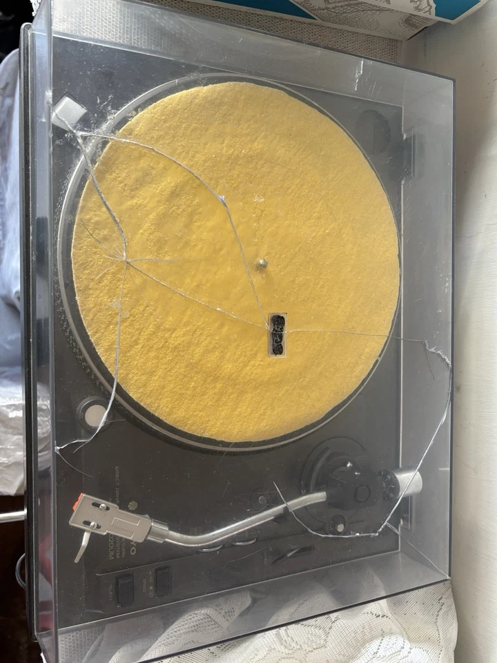 Giradischi SANYOAUTO RETURNC-SERVO SYSTEM del TP-1020UM - Immagine 3 di 3