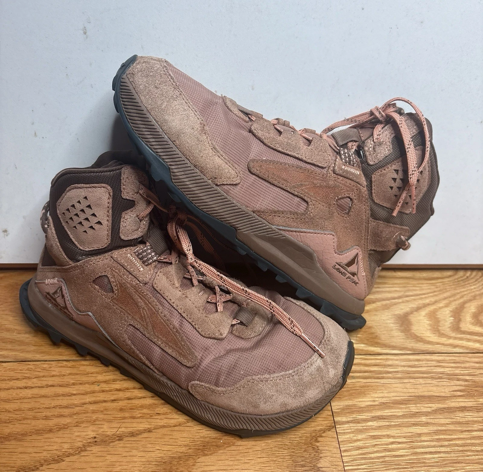 Altra Lone Peak Hiker 2 II Women Size 7 US Hiking Boots Shoes Brown Suede Trail