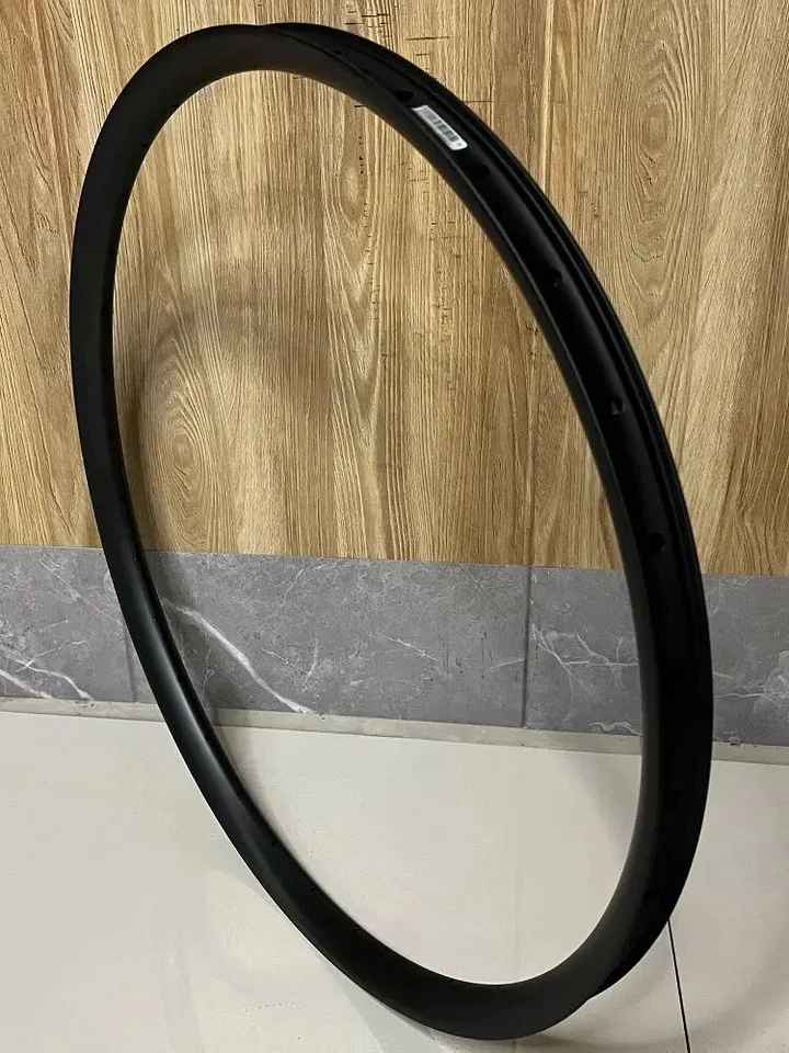 700C 碳纤维轮辋 30 毫米 x 45 毫米无内胎无钩 20 24 28H 适用于砾石公路自行车 — 第 3/4 张图片
