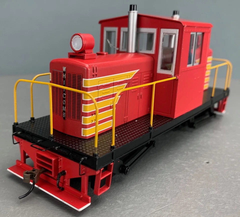 On30 Bachmann 29204 Whitcomb 50-Ton Center Cab Diesel Locomotive Red DCC O0229 - Image 3 of 4
