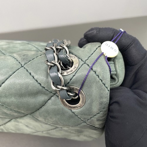Chanel 19 Bag Green Silver Tone Quilted Aged Calfskin Leather Shoulder Handbag - Picture 14 of 24