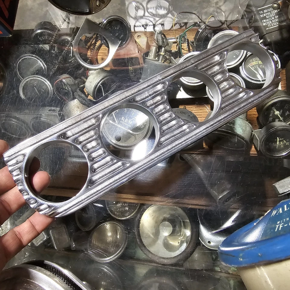 Polished Finned Aluminum 4 Gauge Under Dash Panel Hot Rod Custom Car Boat Van - Image 2 of 4