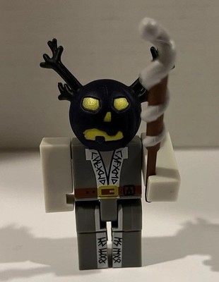 ROBL0X MATT DUSEK Series 1 Figure with Pumpkin Hat Helmet And Staff NO CODE